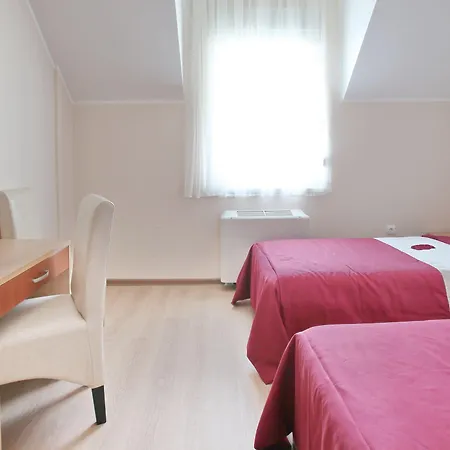 Novella Uno Hotel 3*