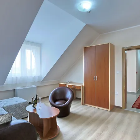 Novella Uno Hotel 3*