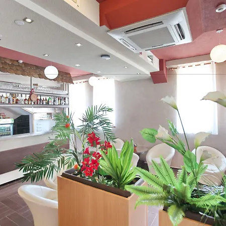 Novella Uno 3* Újbánovci