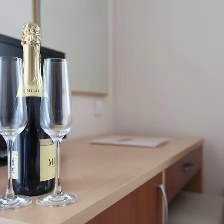 Novella Uno Novi Banovci