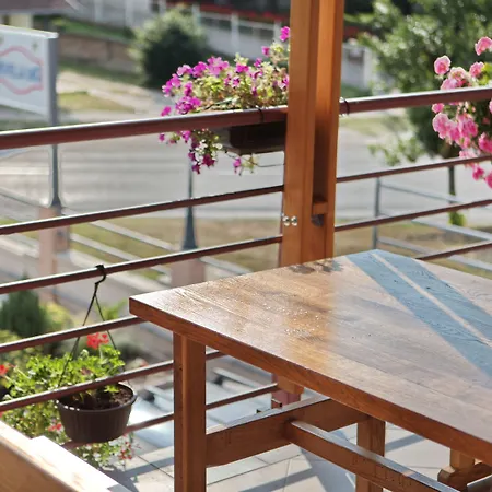 Novella Uno 3* Novi Banovci