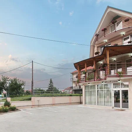 Novella Uno 3* Újbánovci